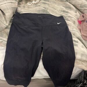 Nike crop leggings